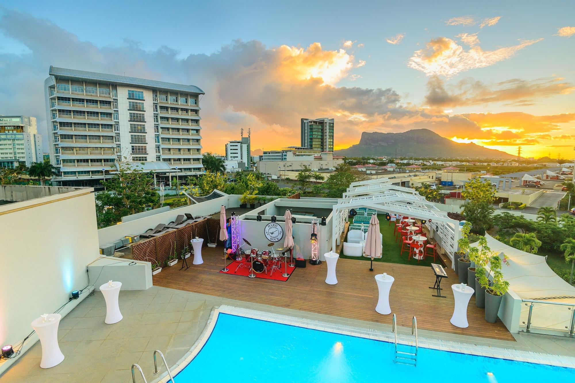 Hennessy Park Hotel Катр-Борн Экстерьер фото