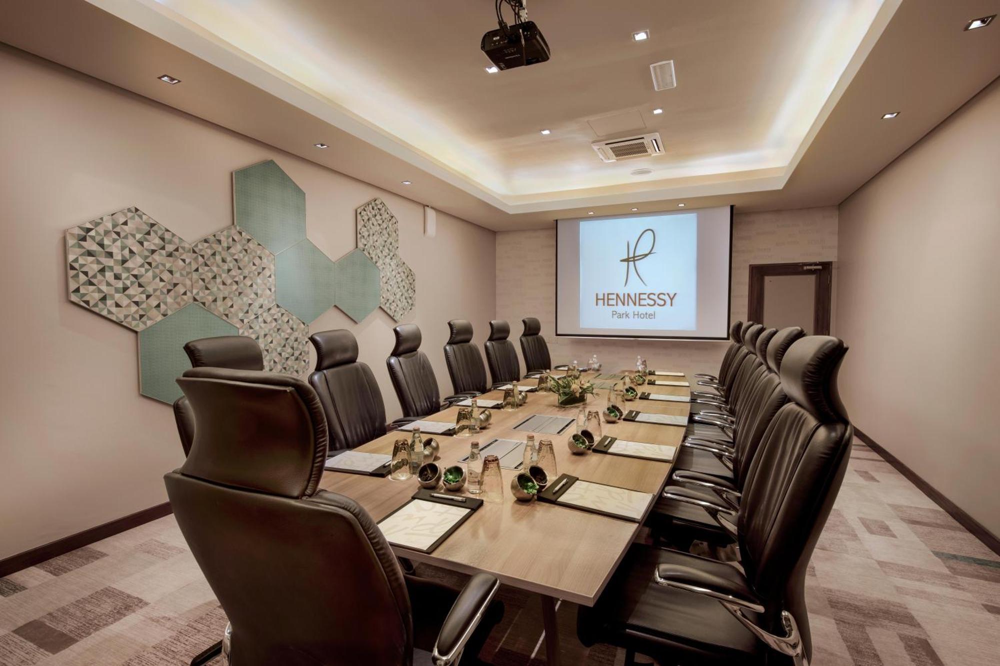 Hennessy Park Hotel Катр-Борн Экстерьер фото