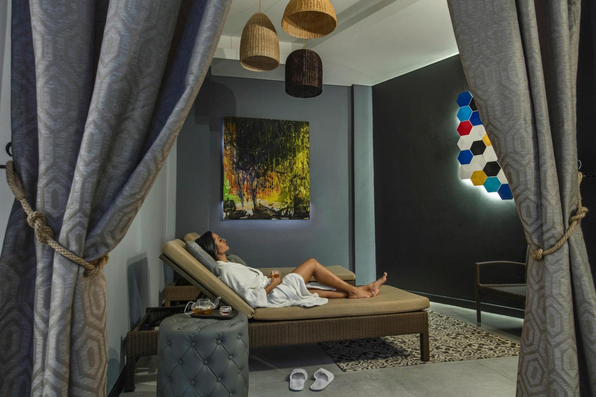 Hennessy Park Hotel Катр-Борн Экстерьер фото