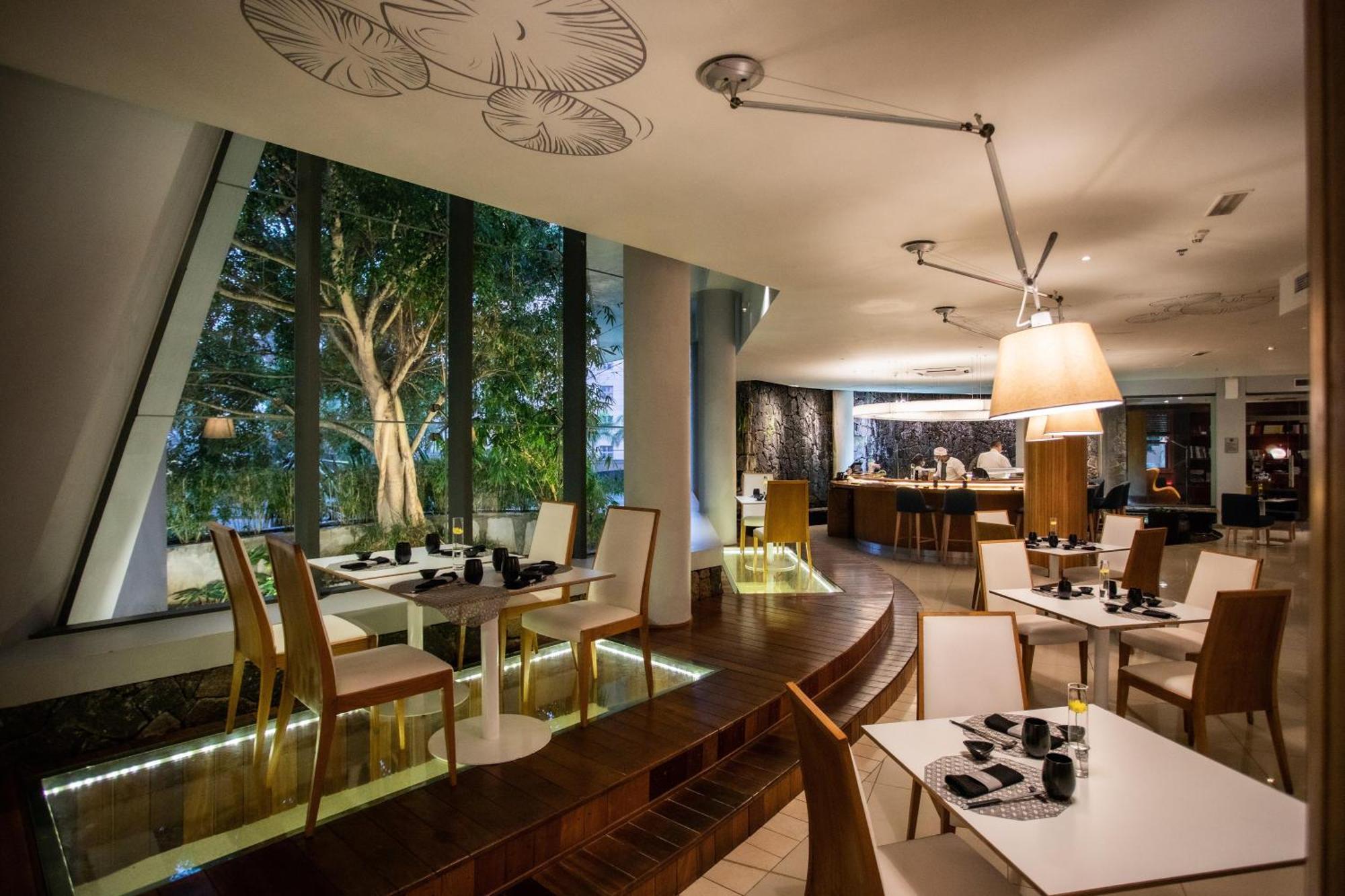 Hennessy Park Hotel Катр-Борн Экстерьер фото