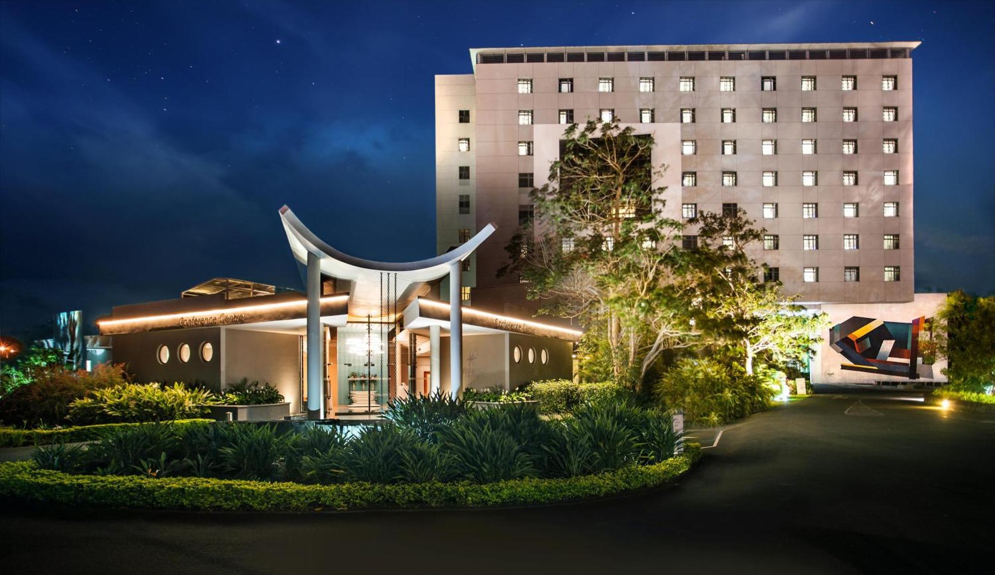 Hennessy Park Hotel Катр-Борн Экстерьер фото