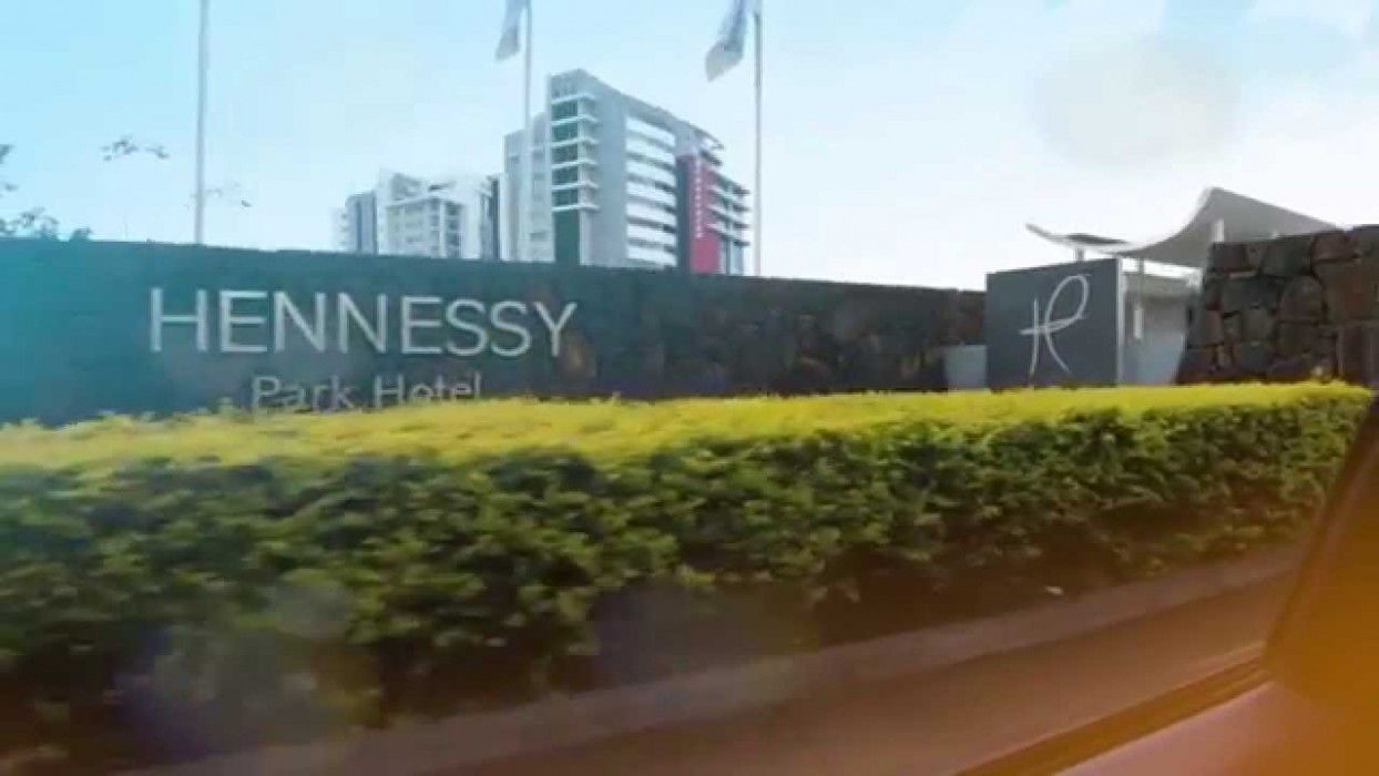 Hennessy Park Hotel Катр-Борн Экстерьер фото