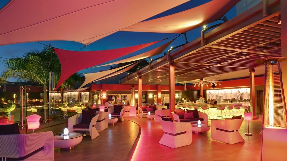 Hennessy Park Hotel Катр-Борн Экстерьер фото